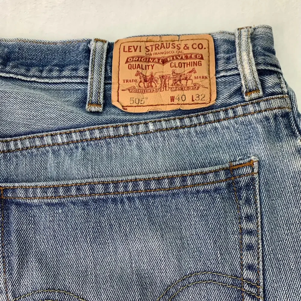 VTG Levi's 505 Mens 40x32 Regular Fit Light Wash Distressed Denim Blue Jeans